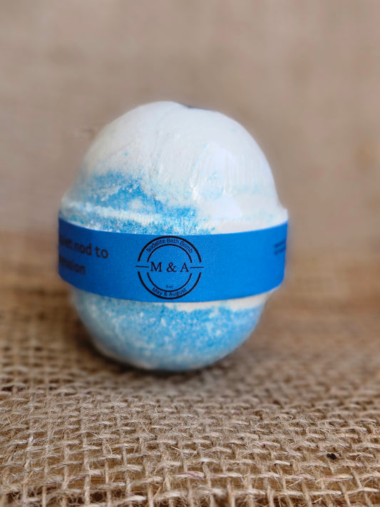 Sodalite Gemstone Bath Bomb – Balance &amp; Confidence